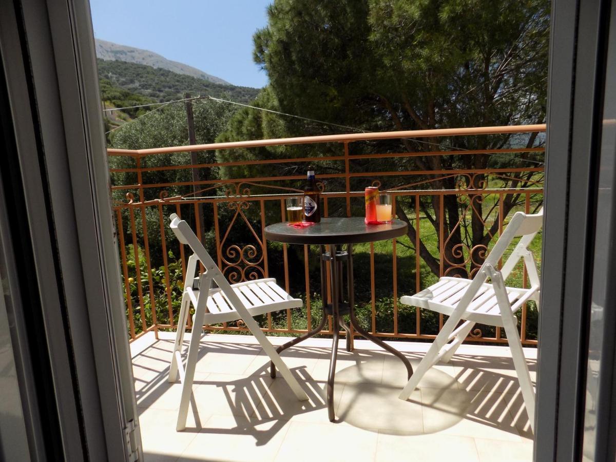 Afrodite Spacious Apartments! Αγία Ευφημία Εξωτερικό φωτογραφία