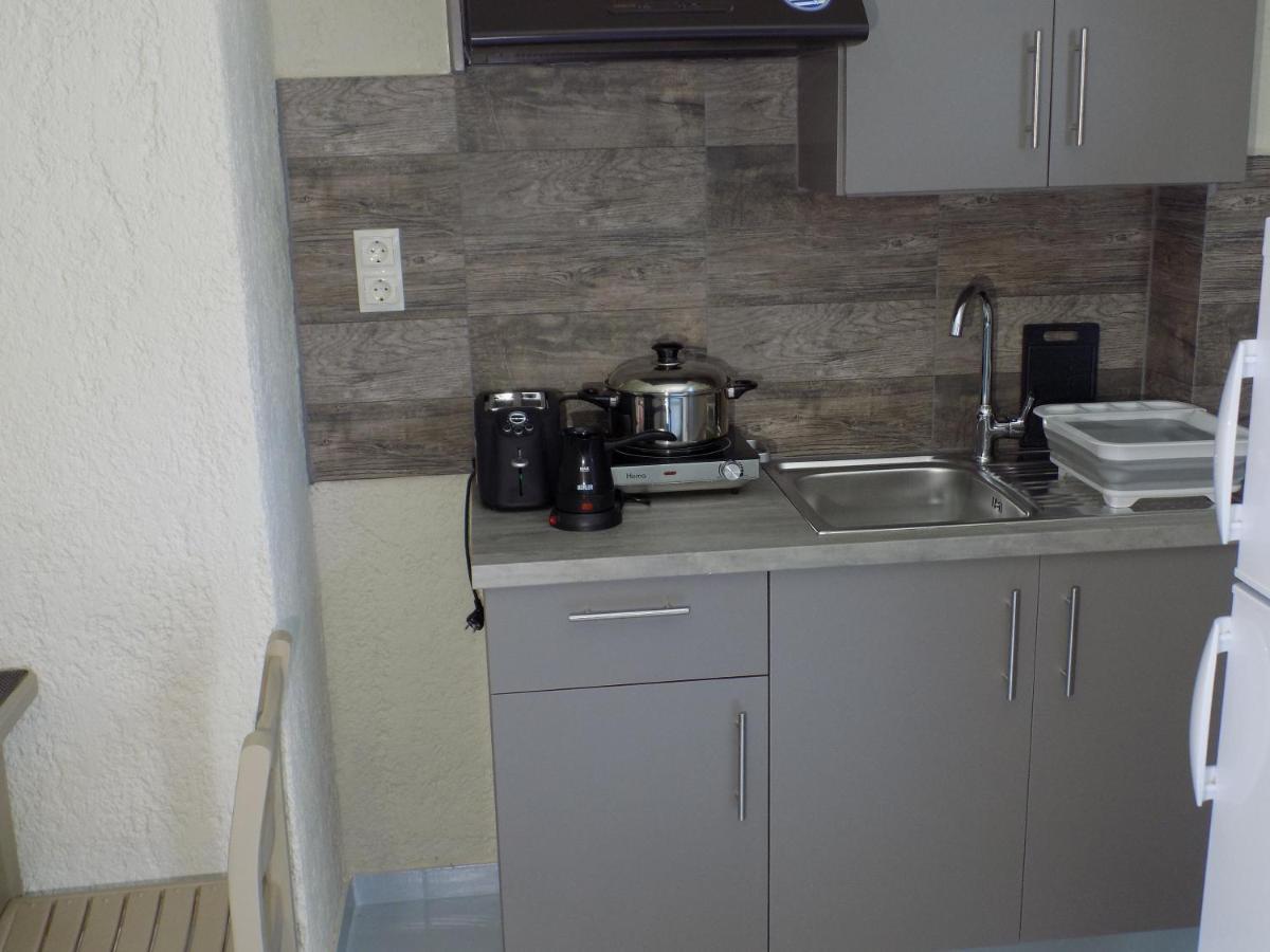 Afrodite Spacious Apartments! Αγία Ευφημία Εξωτερικό φωτογραφία