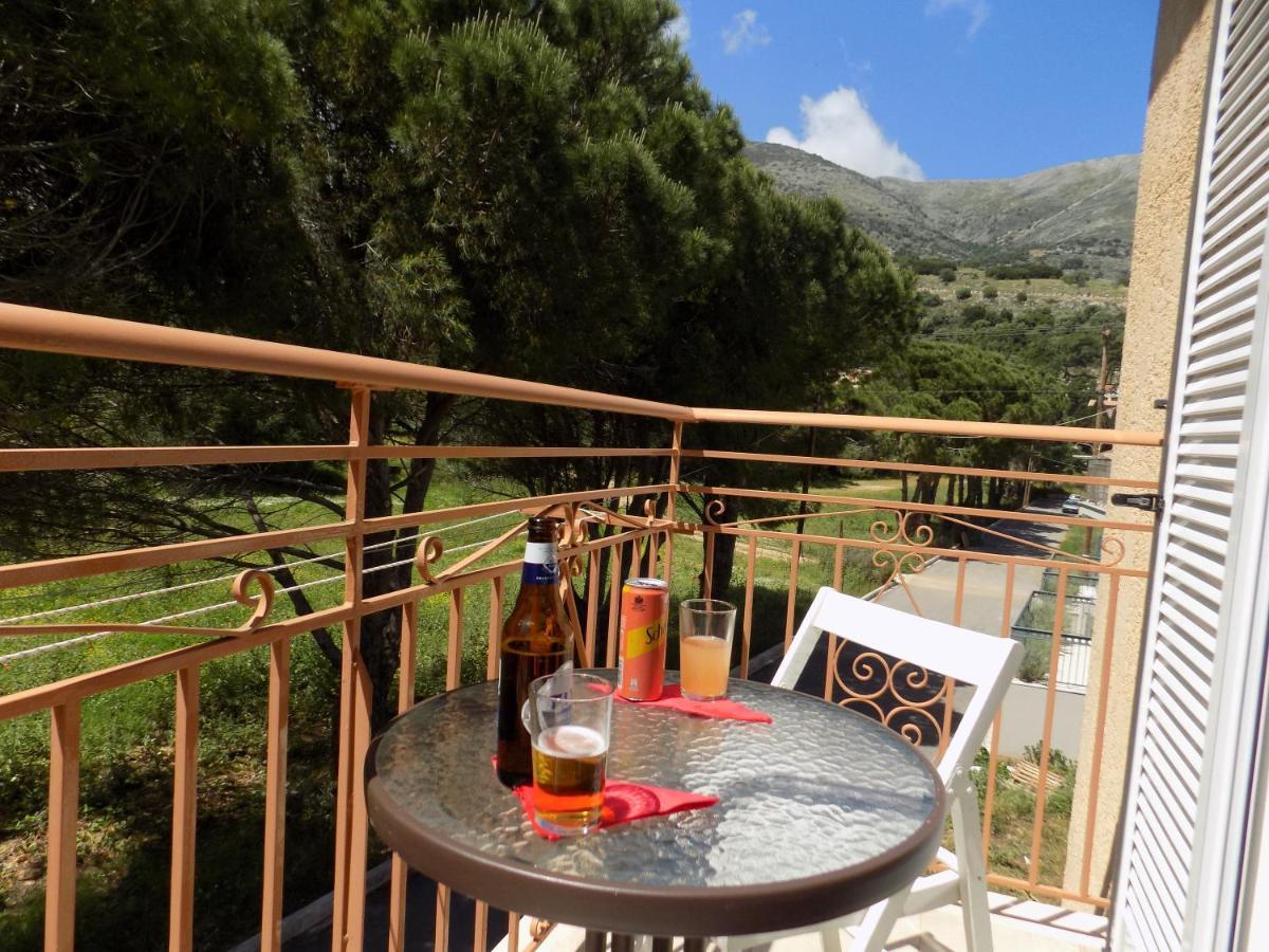 Afrodite Spacious Apartments! Αγία Ευφημία Εξωτερικό φωτογραφία