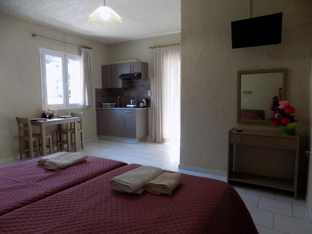 Afrodite Spacious Apartments! Αγία Ευφημία Εξωτερικό φωτογραφία