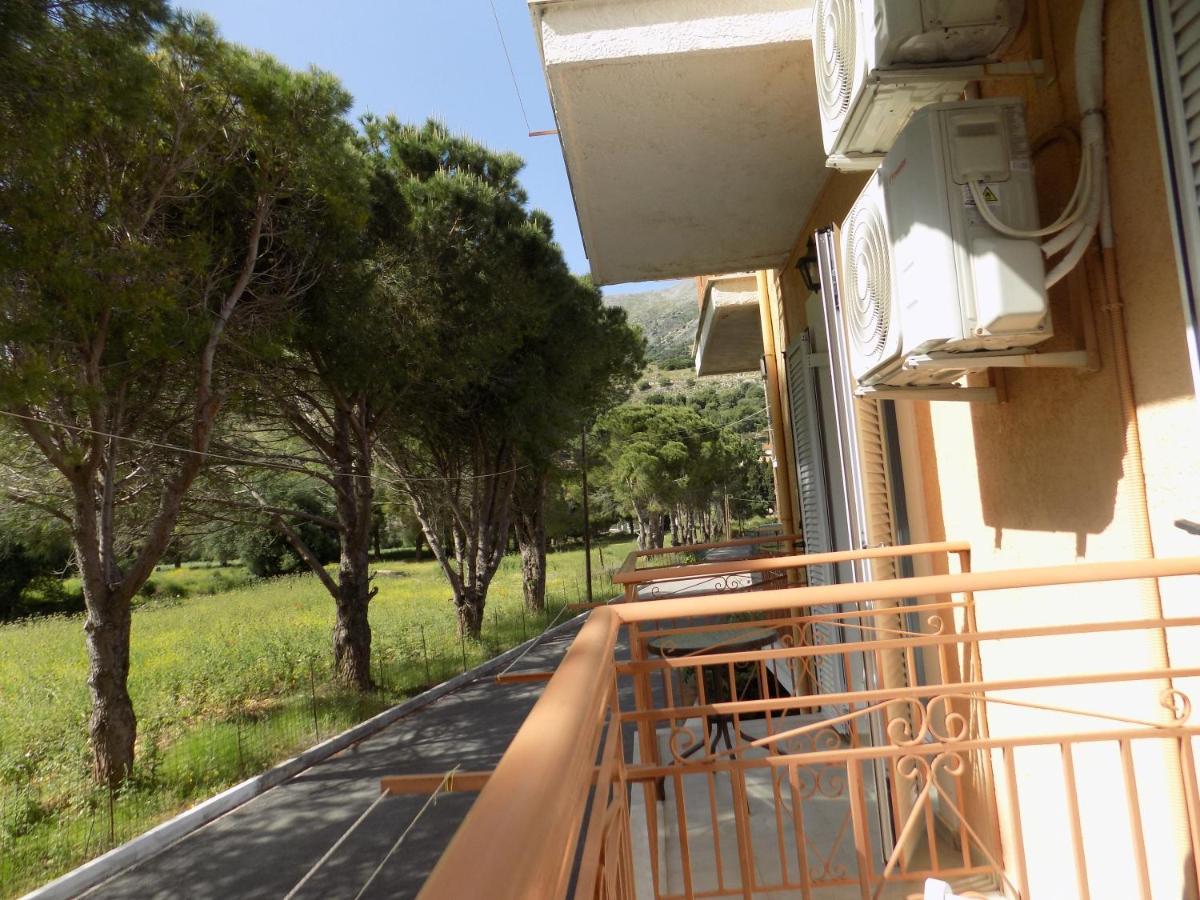 Afrodite Spacious Apartments! Αγία Ευφημία Εξωτερικό φωτογραφία