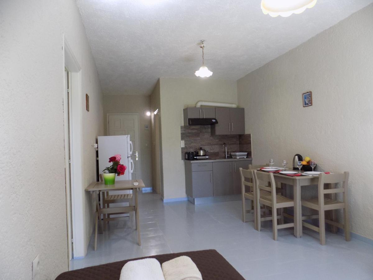 Afrodite Spacious Apartments! Αγία Ευφημία Εξωτερικό φωτογραφία